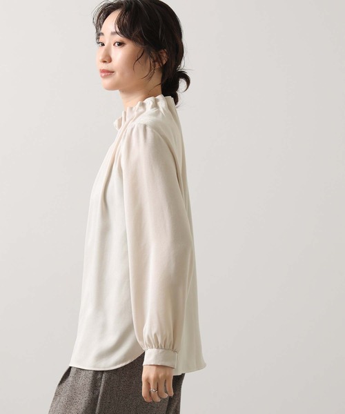 Gready Brilliant（グレディブリリアン）の「タックハイネックフリルブラウス（シャツ/ブラウス・レディース・アイボリー/ホワイト×ブラック/ネイビー系・38）」の9枚目の写真