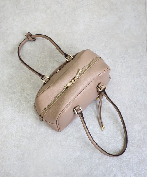 MIAN （ミアン）の「軽量　ロングハンドルボストンバッグ【詳細動画あり】（ボストンバッグ・レディース・ブラウン/ブラック/グレイッシュベージュ/アイボリー・FREE）」の10枚目の写真