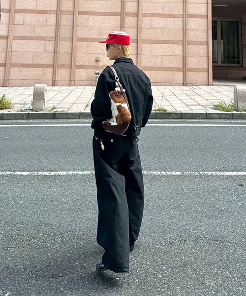 UNDERSTATEMENTs（アンダーステイトメント）の「【ユニセックス】2タックワイドカーブデニムパンツ（デニムパンツ・メンズ・ブラック/インディゴブルー・LARGE/MEDIUM/SMALL）」の6枚目の写真