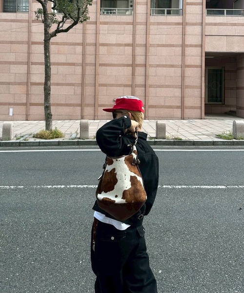 UNDERSTATEMENTs（アンダーステイトメント）の「【ユニセックス】2タックワイドカーブデニムパンツ（デニムパンツ・メンズ・ブラック/インディゴブルー・LARGE/MEDIUM/SMALL）」の8枚目の写真