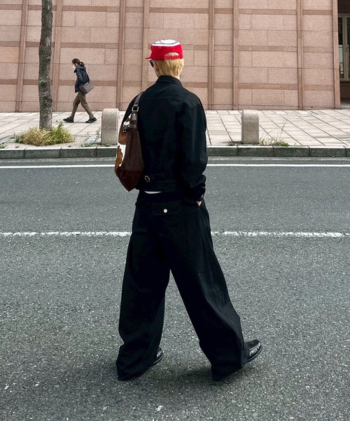 UNDERSTATEMENTs（アンダーステイトメント）の「【ユニセックス】2タックワイドカーブデニムパンツ（デニムパンツ・メンズ・ブラック/インディゴブルー・LARGE/MEDIUM/SMALL）」の9枚目の写真