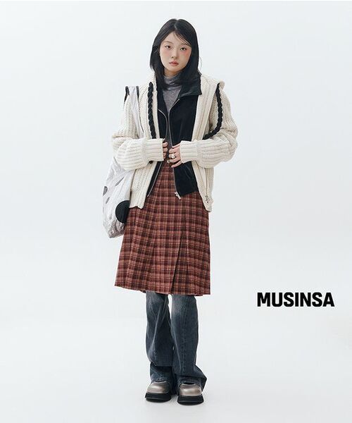 YOUHEE（ユヒ）の「ROPE HOOD ZIP-UP KNIT IVORY（パーカー・レディース・その他・FREE）」の13枚目の写真