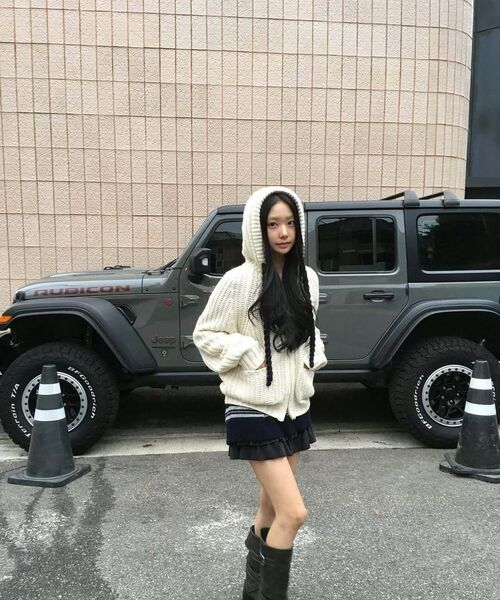 YOUHEE（ユヒ）の「ROPE HOOD ZIP-UP KNIT IVORY（パーカー・レディース・その他・FREE）」の14枚目の写真