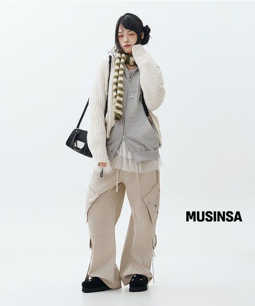 YOUHEE（ユヒ）の「ROPE HOOD ZIP-UP KNIT IVORY（パーカー・レディース・その他・FREE）」の19枚目の写真