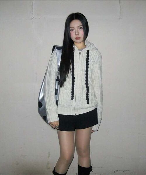 YOUHEE（ユヒ）の「ROPE HOOD ZIP-UP KNIT IVORY（パーカー・レディース・その他・FREE）」の21枚目の写真
