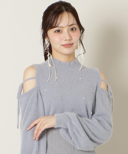 WILLSELECTION（ウィルセレクション）の「パールビジューフェザーニットトップス（ニット/セーター・レディース・オフホワイト/ブルー/ブラック/ボルドー・FREE）」の3枚目の写真