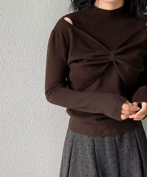 STAY MOTION（ステイモーション）の「【WEB限定】フロントリボンハイネックニットトップス［韓国ファッション ガーリー］（ニット/セーター・レディース・チャコールグレー/アイボリー/ブラック/ブラウン/ボルドー・F）」の4枚目の写真