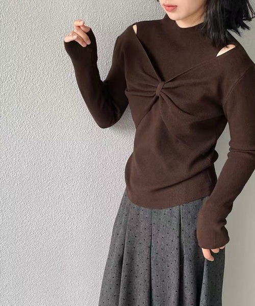 STAY MOTION（ステイモーション）の「【WEB限定】フロントリボンハイネックニットトップス［韓国ファッション ガーリー］（ニット/セーター・レディース・チャコールグレー/アイボリー/ブラック/ブラウン/ボルドー・F）」の12枚目の写真
