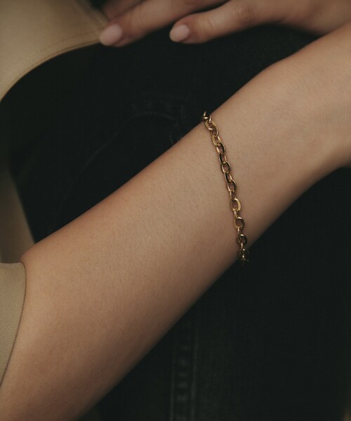 COCOSHNIK（ココシュニック）の「K18中空フラットアズキチェーン ブレスレットL（ブレスレット・レディース・イエローゴールド・17）」の9枚目の写真