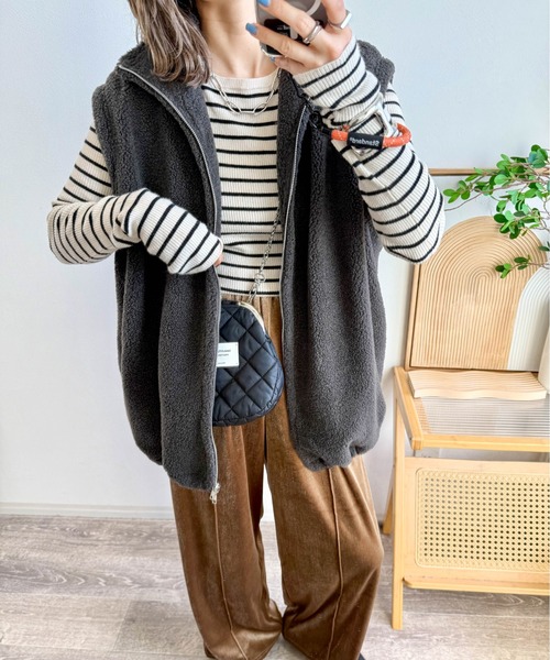 CURA CLOSET(キュラ クローゼット)の「【ema.217 select】ダブルジップボアベスト(ベスト・レディース・モカ/チャコールグレー/アイボリー/ブラック・フリー)」の3枚目の写真