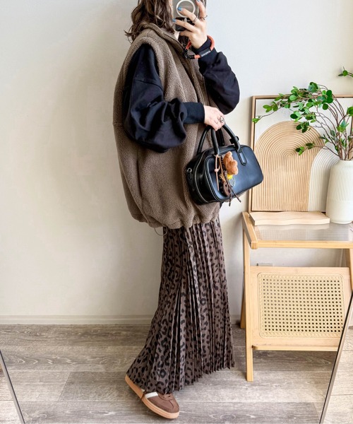 CURA CLOSET(キュラ クローゼット)の「【ema.217 select】ダブルジップボアベスト(ベスト・レディース・モカ/チャコールグレー/アイボリー/ブラック・フリー)」の18枚目の写真