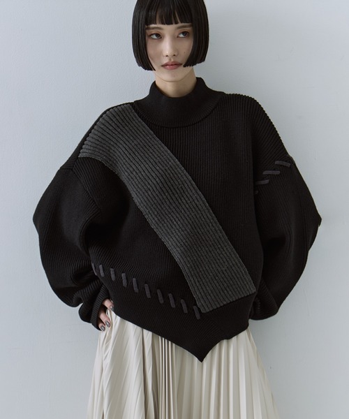 UN3D.（アンスリード）の「【UN3D./アンスリード】《STUDIOUS別注》Asymmetrical Stitch Rib knit/アシンメトリカルステッチリブニット（ニット/セーター・レディース・グレー/ブラック・FREE）」の2枚目の写真