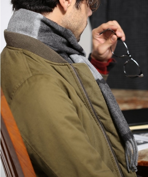 JOURNAL STANDARD(ジャーナルスタンダード)の「BEGG×JS/ベグ:別注星柄マフラー#(マフラー・メンズ・ネイビー/チャコールグレー/カーキ・FREE)」の2枚目の写真