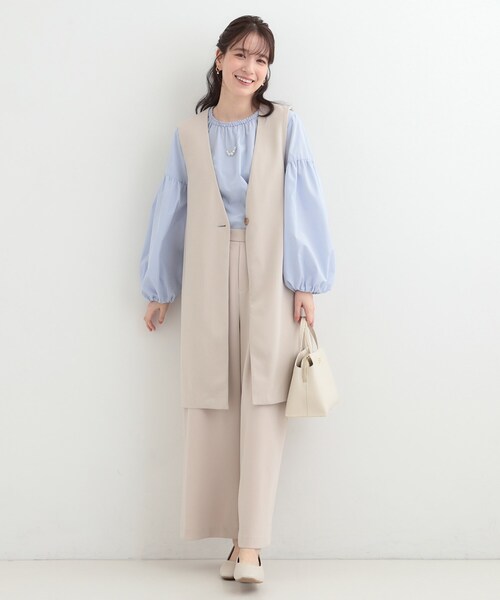 SHOO・LA・RUE(シューラルー)の「【洗濯機可/S-LL】ふんわりとしたお袖が愛らしい ジレスタイルに合うブラウス(シャツ/ブラウス・レディース・ライトブルー/オフホワイト・01/02/04/03)」の9枚目の写真
