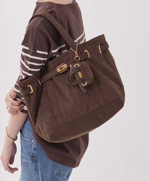 journal standard L'essage（ジャーナルスタンダードレサージュ）の「《追加2》別注【SITA PARANTICA】スエードライク チャームツキトートM（トートバッグ・レディース・ブラウン系その他・FREE）」の3枚目の写真