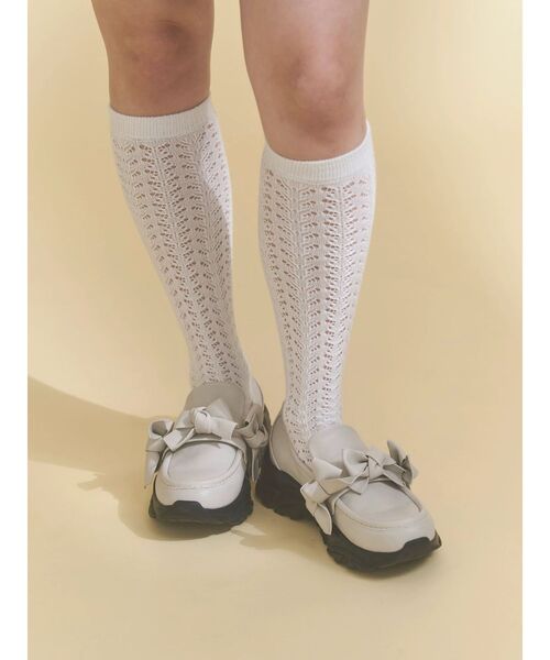 merry jenny（メリージェニー）の「ribbonプラットフォームスニーカー（スニーカー・レディース・ブラック/アイボリー・LARGE/MEDIUM）」の6枚目の写真