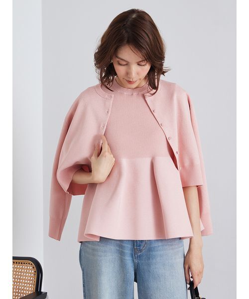 Mila Owen(ミラオーウェン)の「【セットアップ対応】フォルムアンサンブルくるみ釦ショートカーディガン(カーディガン/ボレロ・レディース・ネイビー/グリーン/ピンク/アイボリー/ブラック・F)」の5枚目の写真