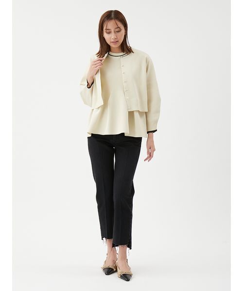 Mila Owen(ミラオーウェン)の「【セットアップ対応】フォルムアンサンブルくるみ釦ショートカーディガン(カーディガン/ボレロ・レディース・ネイビー/グリーン/ピンク/アイボリー/ブラック・F)」の17枚目の写真