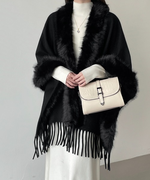 ABITOKYO（アビトーキョー）の「フリンジファードッキングメルトンポンチョ（ポンチョ・レディース・モカ/ベージュ/ブラック/チャコールグレー・FREE）」の2枚目の写真