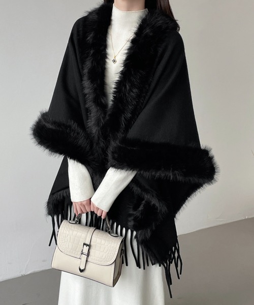 ABITOKYO（アビトーキョー）の「フリンジファードッキングメルトンポンチョ（ポンチョ・レディース・モカ/ベージュ/ブラック/チャコールグレー・FREE）」の22枚目の写真