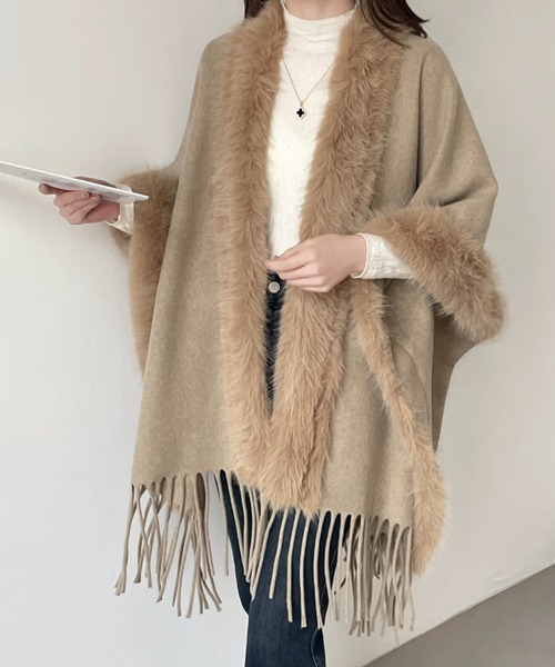 ABITOKYO（アビトーキョー）の「フリンジファードッキングメルトンポンチョ（ポンチョ・レディース・モカ/ベージュ/ブラック/チャコールグレー・FREE）」の13枚目の写真