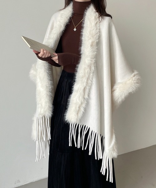 ABITOKYO（アビトーキョー）の「フリンジファードッキングメルトンポンチョ（ポンチョ・レディース・モカ/ベージュ/ブラック/チャコールグレー・FREE）」の12枚目の写真