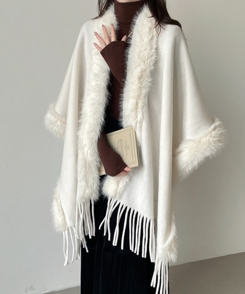 ABITOKYO（アビトーキョー）の「フリンジファードッキングメルトンポンチョ（ポンチョ・レディース・モカ/ベージュ/ブラック/チャコールグレー・FREE）」の10枚目の写真