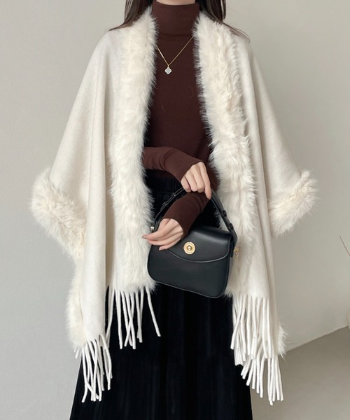 ABITOKYO（アビトーキョー）の「フリンジファードッキングメルトンポンチョ（ポンチョ・レディース・モカ/ベージュ/ブラック/チャコールグレー・FREE）」の9枚目の写真