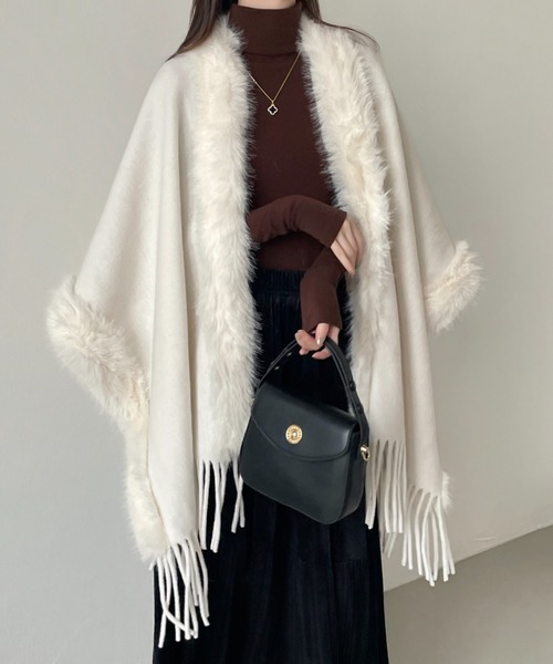 ABITOKYO（アビトーキョー）の「フリンジファードッキングメルトンポンチョ（ポンチョ・レディース・モカ/ベージュ/ブラック/チャコールグレー・FREE）」の6枚目の写真