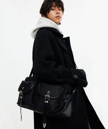 NONOVERSTIC（ノンオーバースティック）の「Western Camera Bag Black（メッセンジャーバッグ）」