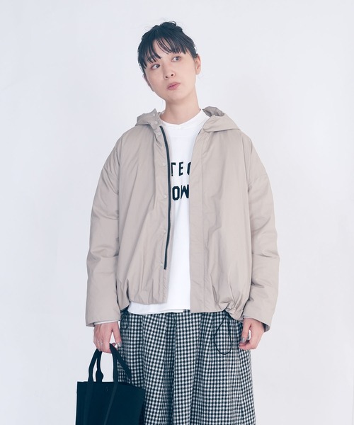 solamonat poche(ソラモナポッシェ)の「ばさっとフードダウンジャケット(ダウンジャケット/コート・レディース・グレイッシュベージュ/ブラック/スミクロ/カーキ・2.0)」の8枚目の写真