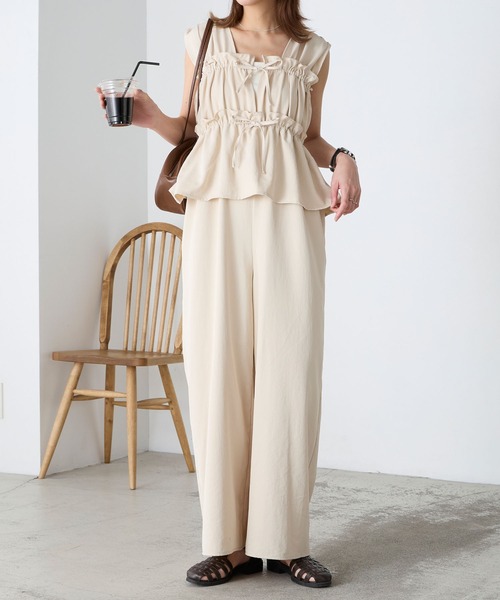 BONLECILL（ボンルシール）の「【マシンウォッシャブル/速乾/イージーケア】ギャザーリボンサロペット/オールインワン（サロペット/オーバーオール・レディース・アイボリー/チャコールグレー/ブラック/カーキ・L/M）」の2枚目の写真