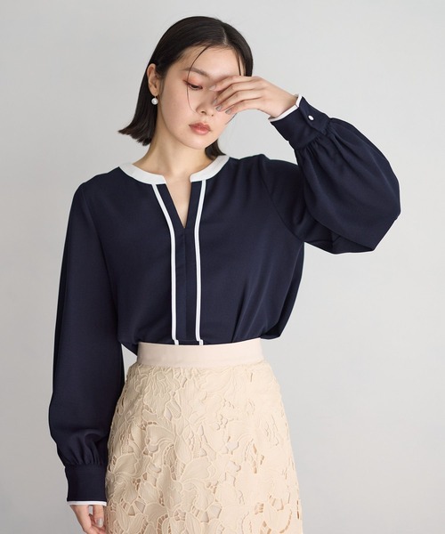 Andemiu（アンデミュウ）の「スキッパーブラウス646222（シャツ/ブラウス・レディース・ネイビー/グリーン・FREE）」の4枚目の写真