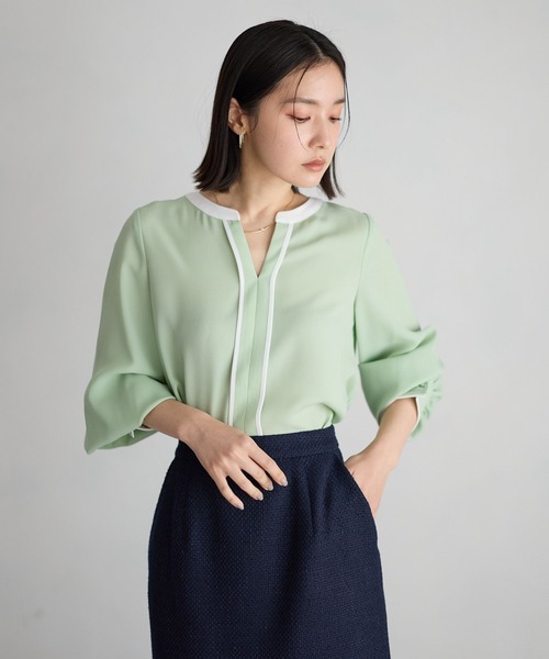 Andemiu（アンデミュウ）の「スキッパーブラウス646222（シャツ/ブラウス・レディース・ネイビー/グリーン・FREE）」の9枚目の写真