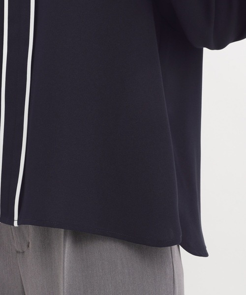 Andemiu（アンデミュウ）の「スキッパーブラウス646222（シャツ/ブラウス・レディース・ネイビー/グリーン・FREE）」の19枚目の写真