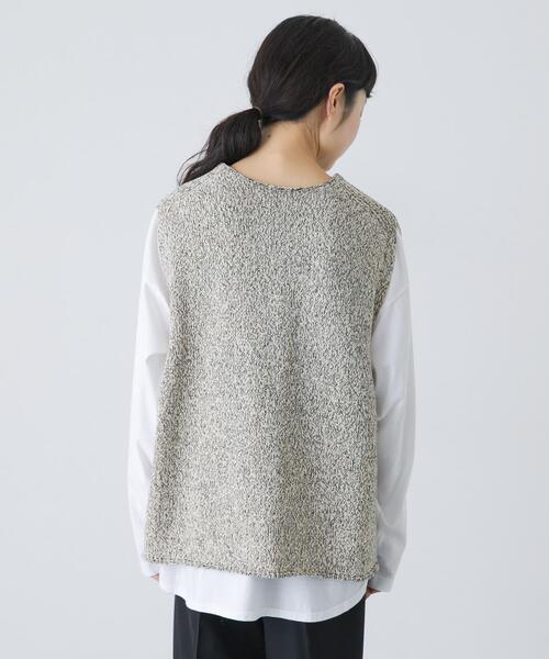 かぐれ（カグレ）の「テープヤーンニットベスト（ベスト・レディース・ブラック/ライトベージュ・FREE）」の11枚目の写真