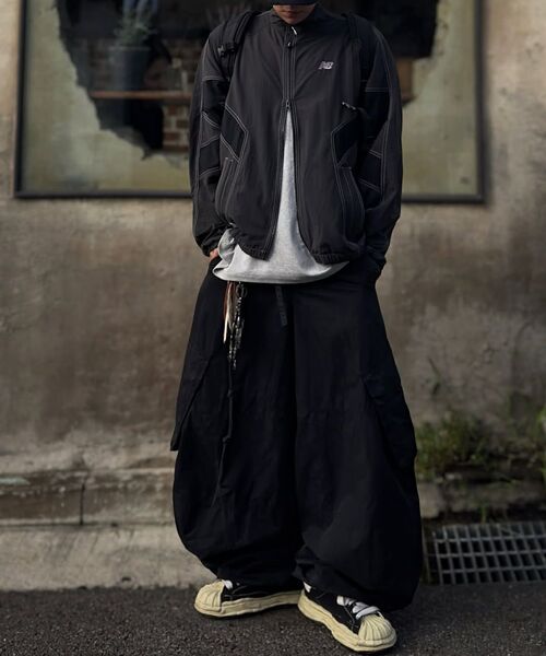 eastserviceshop(イーストサービスショップ)の「Maximal Ballon Cargo Pants - Black(その他パンツ・レディース・その他・46/48/50)」の3枚目の写真
