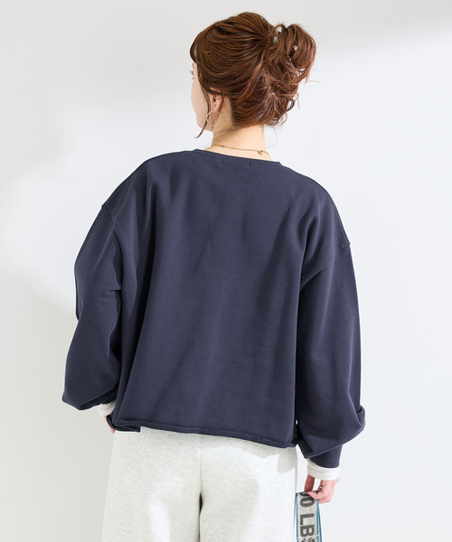 B.C STOCK（ベーセーストック）の「手洗い可 / Vネックロゴスウェット（スウェット・レディース・チャコールグレー/ライトグレー/ネイビー・FREE）」の4枚目の写真