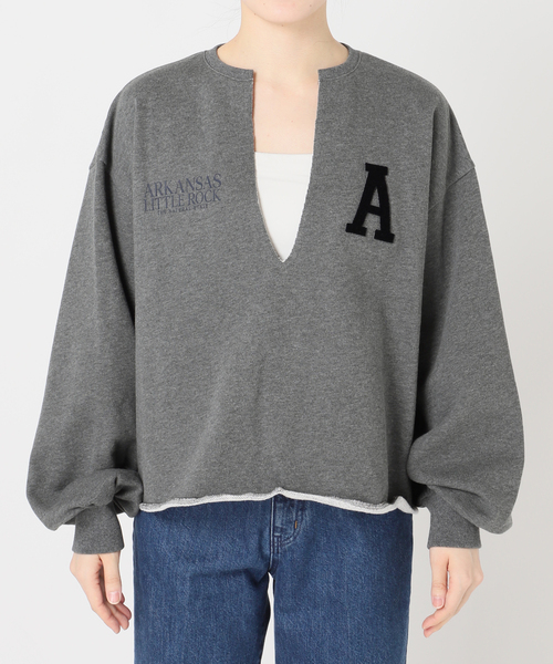 B.C STOCK（ベーセーストック）の「手洗い可 / Vネックロゴスウェット（スウェット・レディース・チャコールグレー/ライトグレー/ネイビー・FREE）」の11枚目の写真