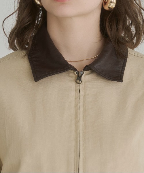 ANGIE(アンジー)の「レザーカラー ショート丈 ワークブルゾン(ブルゾン・レディース・ブルー/ベージュ/ネイビー・FREE)」の13枚目の写真