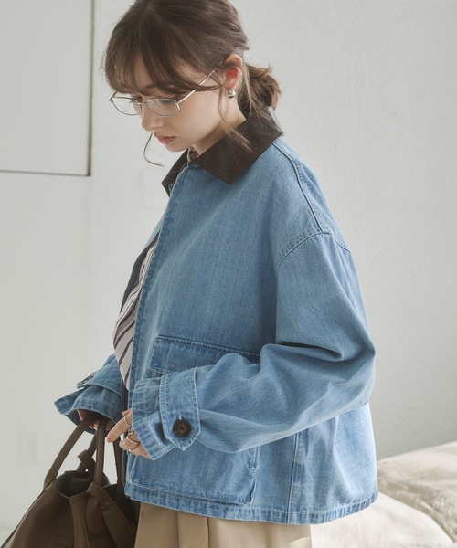 ANGIE(アンジー)の「レザーカラー ショート丈 ワークブルゾン(ブルゾン・レディース・ブルー/ベージュ/ネイビー・FREE)」の9枚目の写真