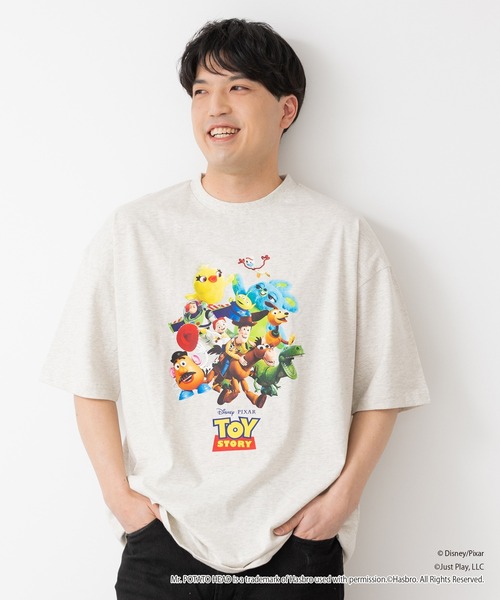 Disney(ディズニー)の「〈トイストーリー〉半袖Tシャツ(Tシャツ/カットソー・メンズ・オートミール・LARGE/MEDIUM)」の1枚目の写真