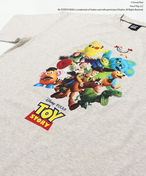 Disney(ディズニー)の「〈トイストーリー〉半袖Tシャツ(Tシャツ/カットソー・メンズ・オートミール・LARGE/MEDIUM)」の6枚目の写真