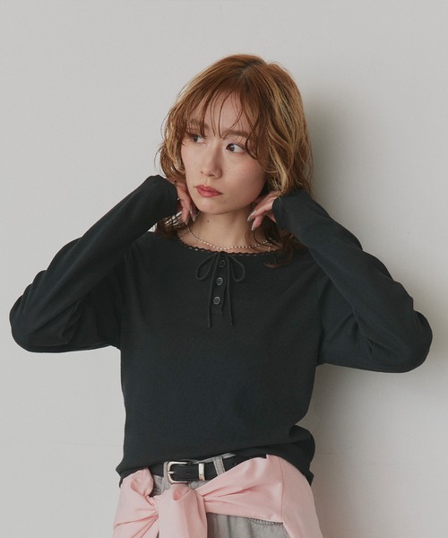 ad thie(アドティエ)の「ネックレース リボンデザイン リブトップス(Tシャツ/カットソー・レディース・ブラウン/ベージュ系/ブラック/オフホワイト・MEDIUM/LARGE)」の17枚目の写真
