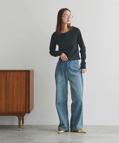 ad thie(アドティエ)の「ネックレース リボンデザイン リブトップス(Tシャツ/カットソー・レディース・ブラウン/ベージュ系/ブラック/オフホワイト・MEDIUM/LARGE)」の19枚目の写真