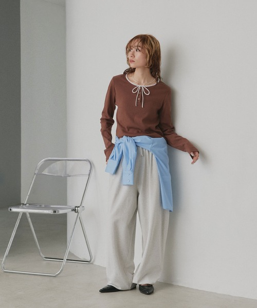 ad thie(アドティエ)の「ネックレース リボンデザイン リブトップス(Tシャツ/カットソー・レディース・ブラウン/ベージュ系/ブラック/オフホワイト・MEDIUM/LARGE)」の21枚目の写真