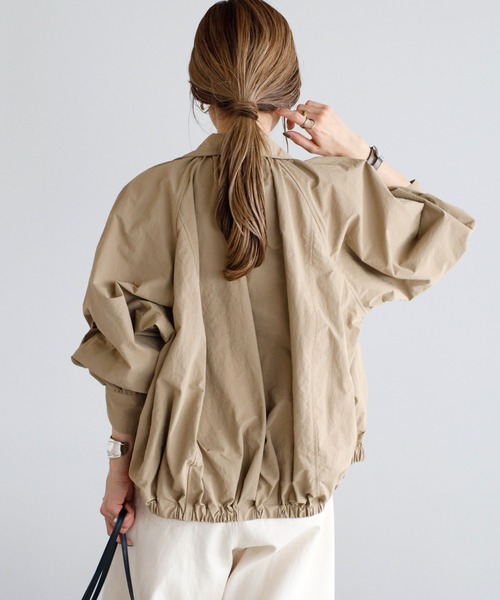 Bonjour Sagan（ボンジュールサガン）の「撥水スタンドネックマウンテンパーカー（マウンテンパーカー・レディース・ベージュ/ライトベージュ/カーキ・FREE）」の11枚目の写真