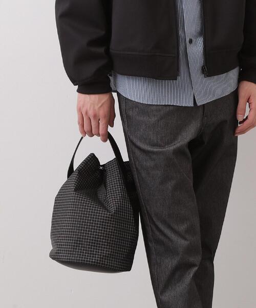THE SHOP TK (ザ ショップ ティーケー )の「ツイル2WAY 巾着バッグ(ショルダーバッグ・メンズ・ブラック/ブラック系1/ダークグレー・00)」の11枚目の写真