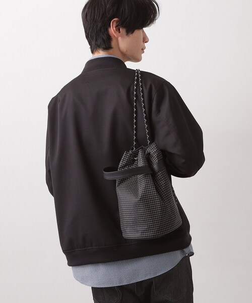 THE SHOP TK (ザ ショップ ティーケー )の「ツイル2WAY 巾着バッグ(ショルダーバッグ・メンズ・ブラック/ブラック系1/ダークグレー・00)」の12枚目の写真