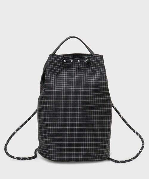 THE SHOP TK (ザ ショップ ティーケー )の「ツイル2WAY 巾着バッグ(ショルダーバッグ・メンズ・ブラック/ブラック系1/ダークグレー・00)」の14枚目の写真